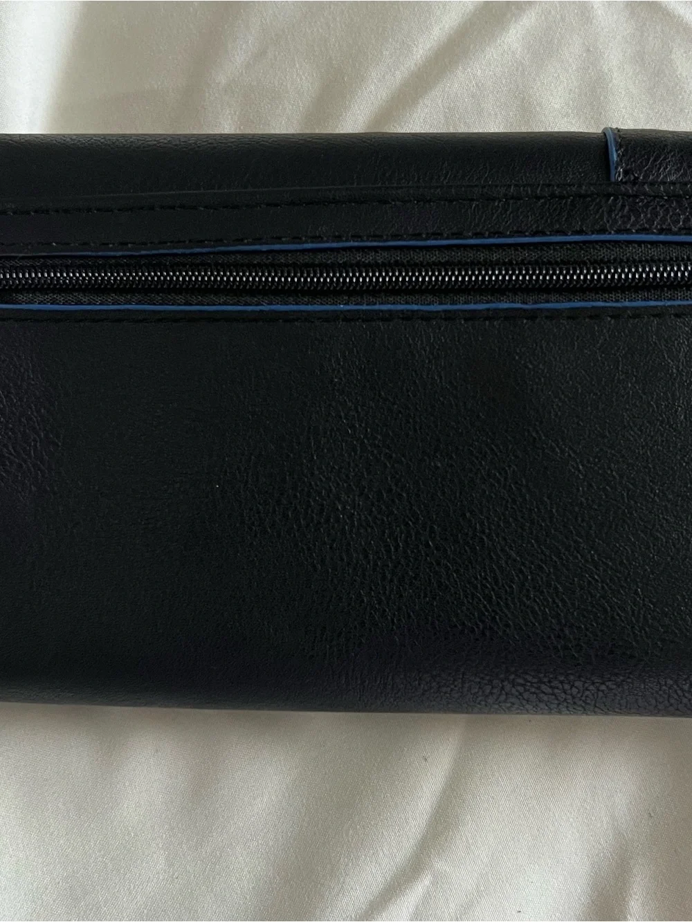 Women’s Nautica  Slim RFID Blocking wallet